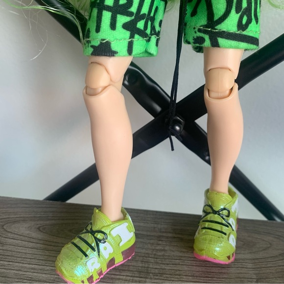 Rainbow High Set of 3 Dolls Ruby Anderson/Poppy Rowan/Jade Hunter 2019 - Picture 3 of 16